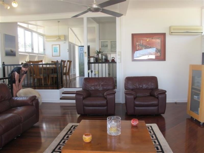 94 Caroline Street, The Range QLD 4700